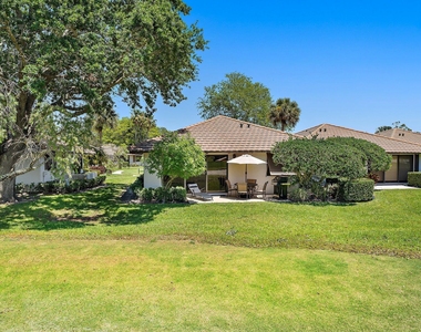 821 Club Drive - Photo Thumbnail 21
