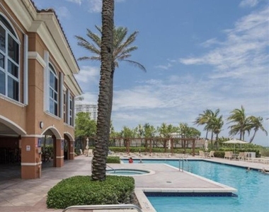 2080 S Ocean Drive - Photo Thumbnail 32
