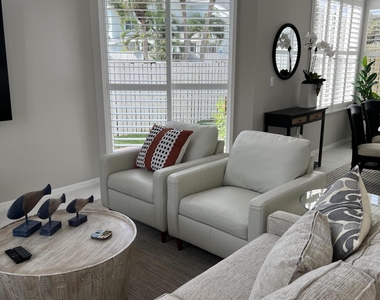 3028 Windward Way - Photo Thumbnail 6
