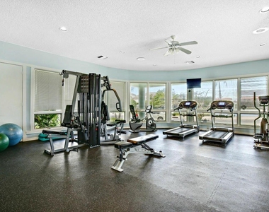 3028 Windward Way - Photo Thumbnail 40