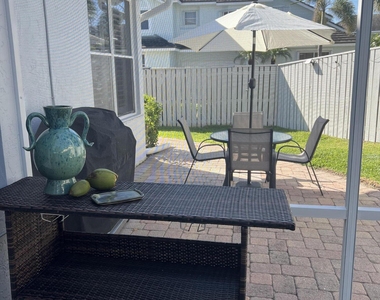 3028 Windward Way - Photo Thumbnail 30