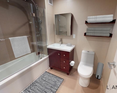 2330 Hoffman Street - Photo Thumbnail 10
