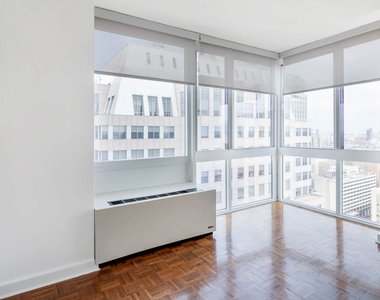 111 Lawrence Street - Photo Thumbnail 37