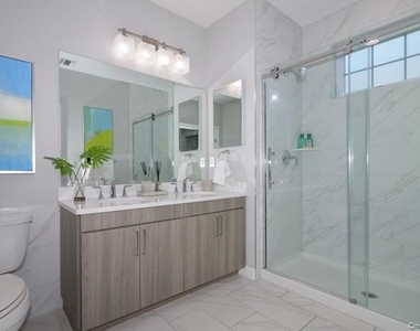 193 Sutton Court - Photo Thumbnail 11