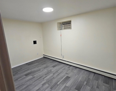 102 Birchwood Park Drive - Photo Thumbnail 19