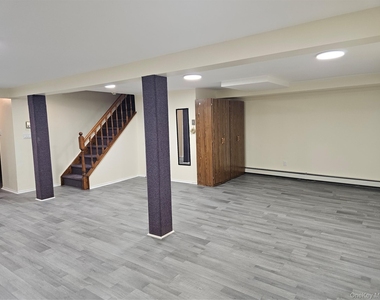 102 Birchwood Park Drive - Photo Thumbnail 14