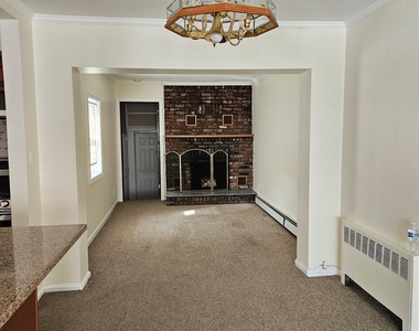102 Birchwood Park Drive - Photo Thumbnail 6