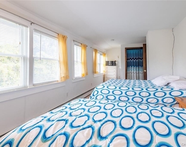 30 Vail Avenue - Photo Thumbnail 18