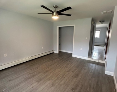 119 Miramar Avenue - Photo Thumbnail 10