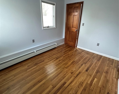 119 Miramar Avenue - Photo Thumbnail 12