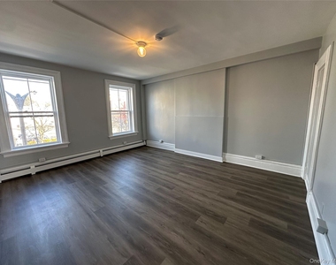 87 Broadway - Photo Thumbnail 21