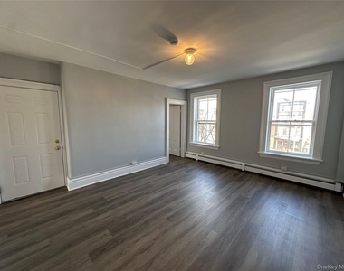 87 Broadway - Photo Thumbnail 19