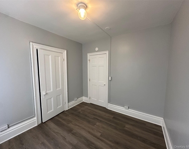 87 Broadway - Photo Thumbnail 28