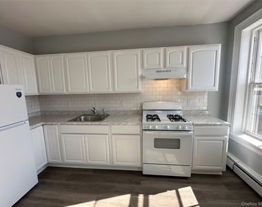 87 Broadway - Photo Thumbnail 5