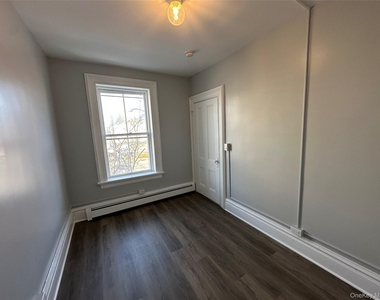 87 Broadway - Photo Thumbnail 30