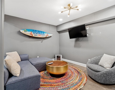 1510 Maple Lane - Photo Thumbnail 22