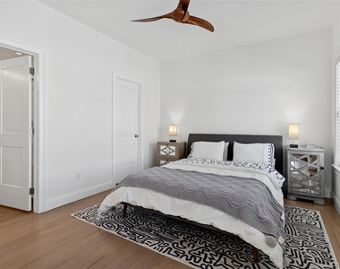 1510 Maple Lane - Photo Thumbnail 11