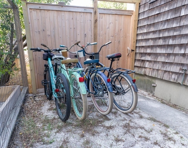 760 Surf Road - Photo Thumbnail 4
