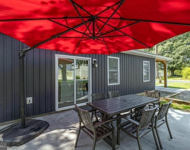 530 Monroe Bay Avenue - Photo Thumbnail 12