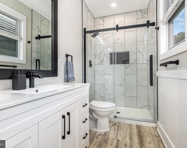 530 Monroe Bay Avenue - Photo Thumbnail 9