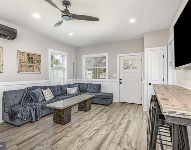 530 Monroe Bay Avenue - Photo Thumbnail 4
