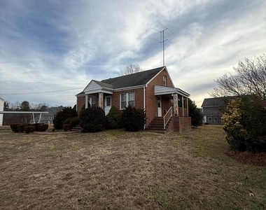 11 Strawberry Lane - Photo Thumbnail 15