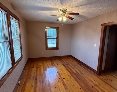11 Strawberry Lane - Photo Thumbnail 8