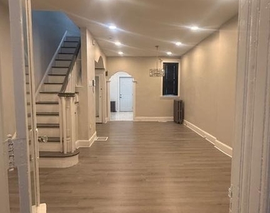 2148 S Lambert Street - Photo Thumbnail 2