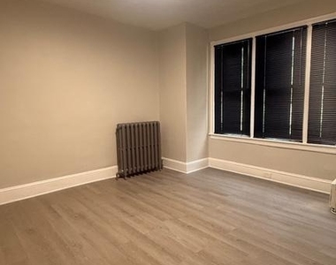 2148 S Lambert Street - Photo Thumbnail 7