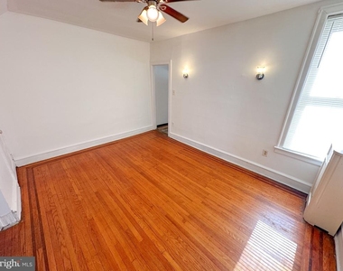 148 W Spencer Street - Photo Thumbnail 3