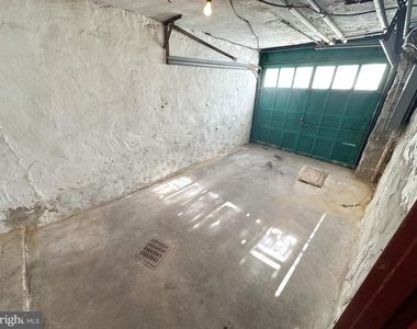 148 W Spencer Street - Photo Thumbnail 9