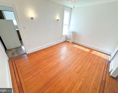 148 W Spencer Street - Photo Thumbnail 2