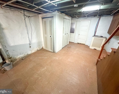 148 W Spencer Street - Photo Thumbnail 8