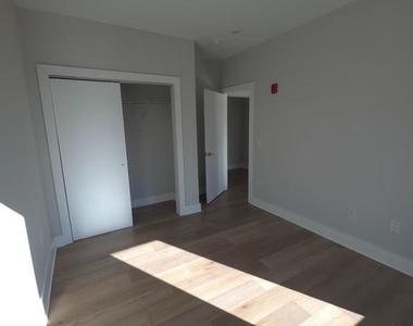 3503 Midvale Avenue - Photo Thumbnail 31