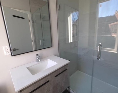 3503 Midvale Avenue - Photo Thumbnail 35