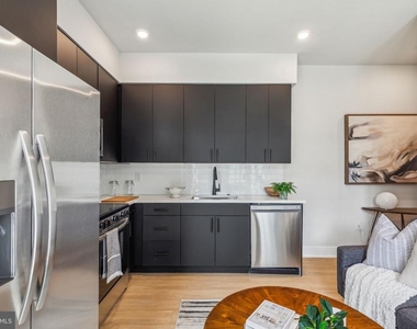 6910 Ridge Avenue - Photo Thumbnail 5