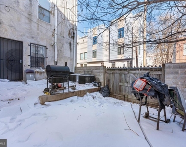 1319 N 19th Street - Photo Thumbnail 15