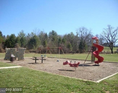 10641 Sunburst Gardens Drive - Photo Thumbnail 2