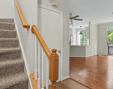 10225 Cove Ledge Court - Photo Thumbnail 21