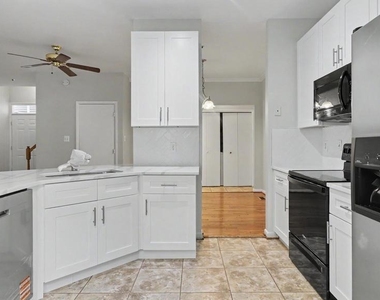 10225 Cove Ledge Court - Photo Thumbnail 13