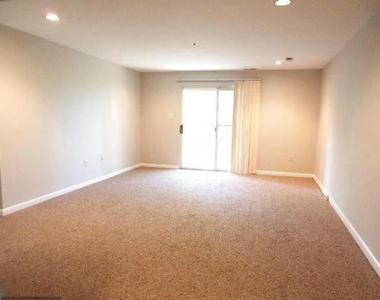 10225 Cove Ledge Court - Photo Thumbnail 20