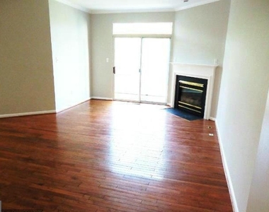 10225 Cove Ledge Court - Photo Thumbnail 3