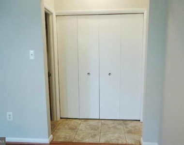 10225 Cove Ledge Court - Photo Thumbnail 11