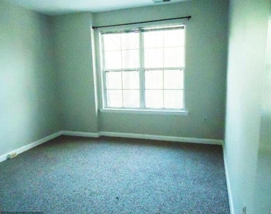 10225 Cove Ledge Court - Photo Thumbnail 22