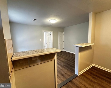 4632 Hillside Road Se - Photo Thumbnail 7