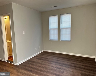 4632 Hillside Road Se - Photo Thumbnail 11