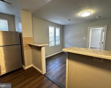 4632 Hillside Road Se - Photo Thumbnail 8