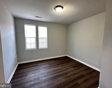 4632 Hillside Road Se - Photo Thumbnail 19