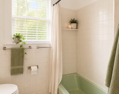 407 W 35th St - Photo Thumbnail 14