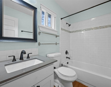 3500 Alpine Cir - Photo Thumbnail 9